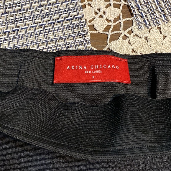 Polyester mini - Picture 3 of 3